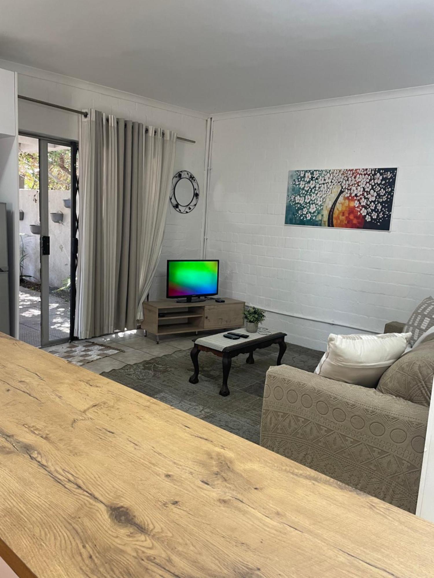 Apartment Baybreeze Flatlet *